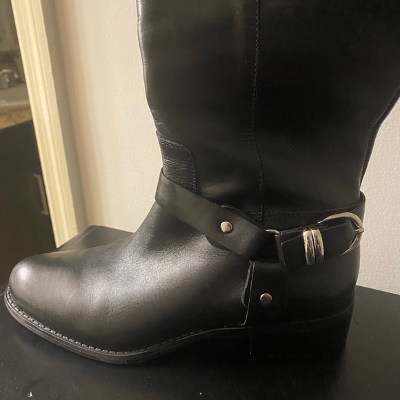 Beautiful  Franco Sarto Leather Boots Carlota with Silver Wide Calf NWOT - Picture 2 of 11